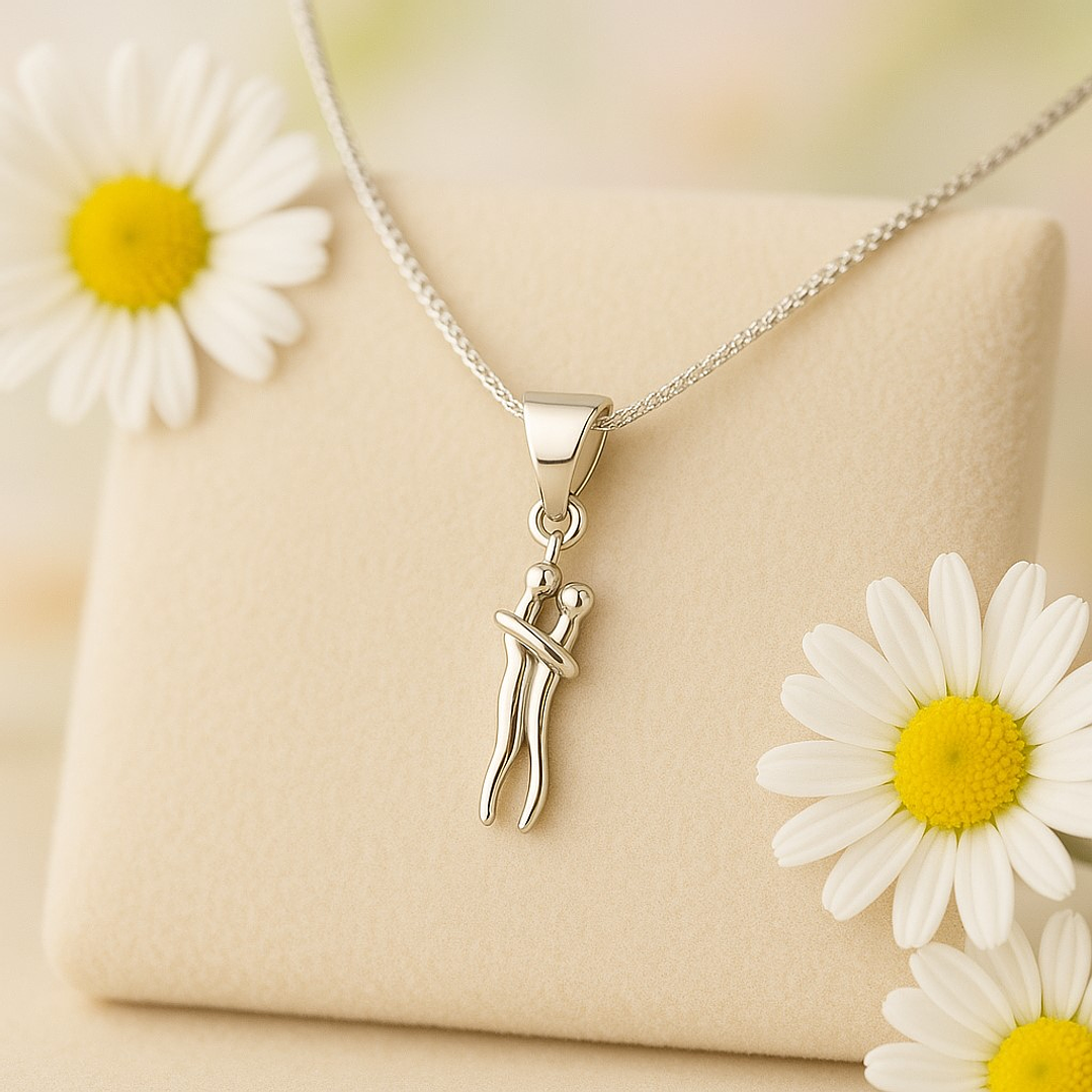 Collar Abrazo infinito en Plata 925  3