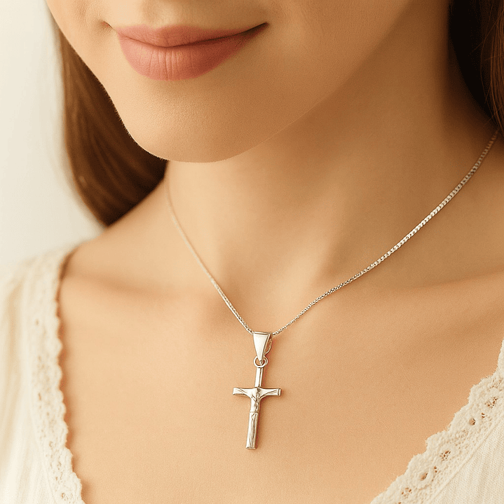 Collar Crucifijo Jesús Cruz en Plata 925  2