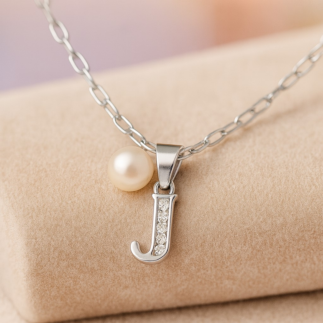 Collar Letra J Circón Perla De Rio Plata Ley 925  3