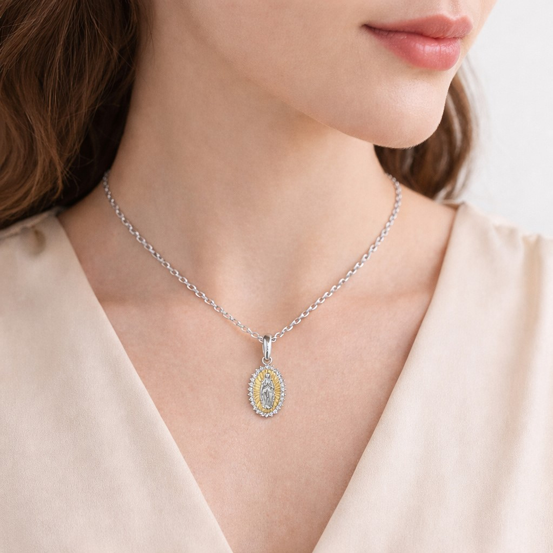 Collar Colgante Virgen María en Plata Ley 925  2