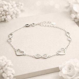 Pulsera Infinitos Corazones en Plata Ley 925