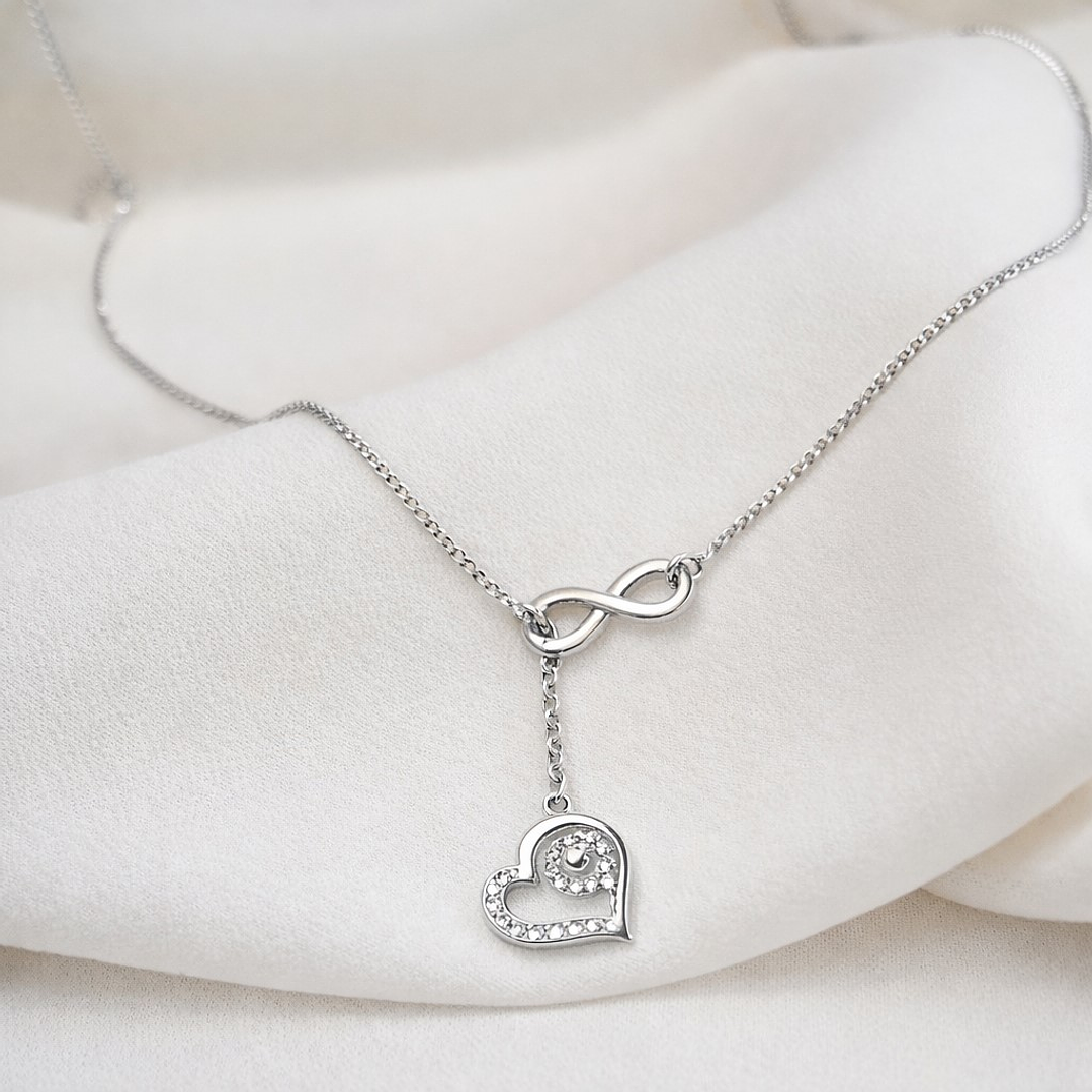 Collar Infinito Corazón Circón Elegante en Plata Ley 925  3