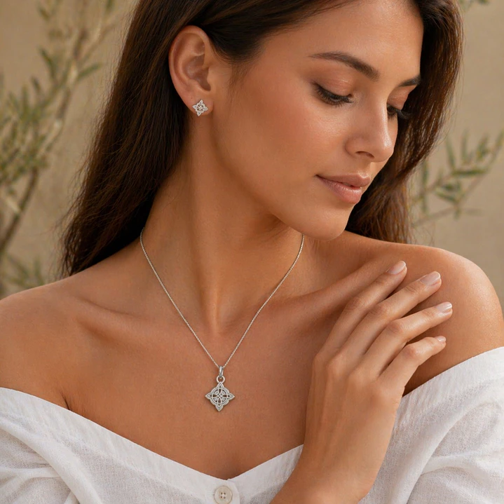 Conjunto Collar y Aros Nudo de Bruja Plata Ley 925  2