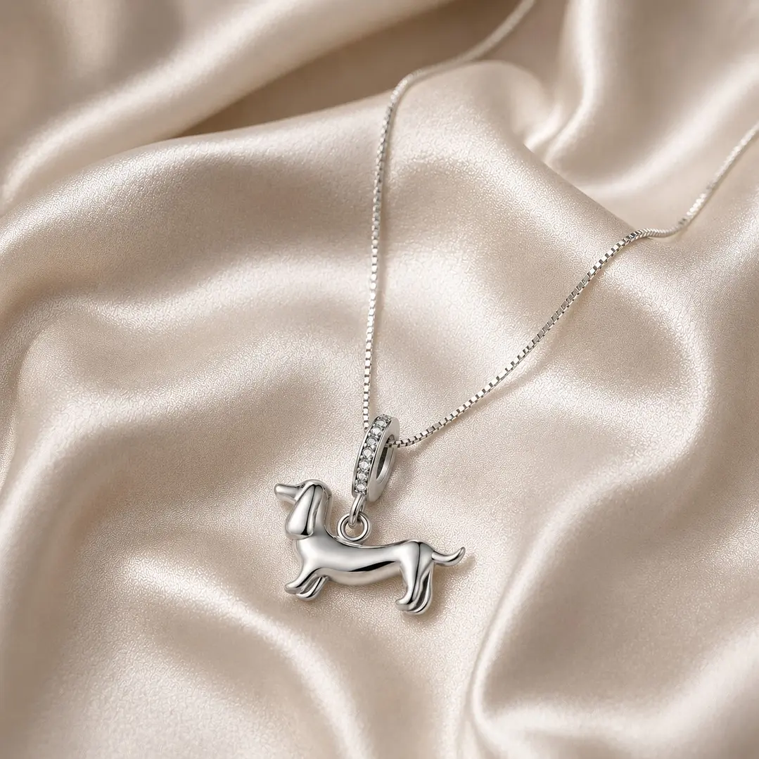 Charm Perrito Salchicha en Plata 925  3