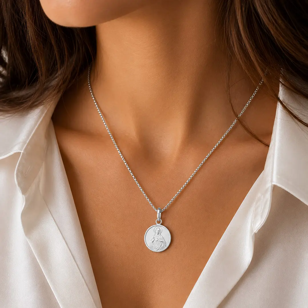Collar Colgante Sagrado Corazón de Jesús 50cm en Plata 925  2
