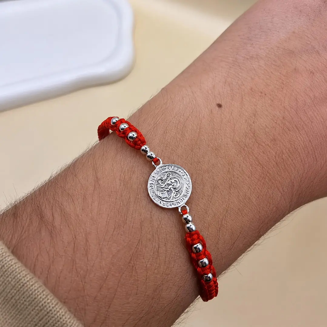 Pulsera Hilo Rojo San Benito Protección Plata 925 2