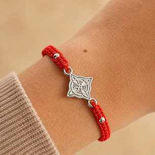 Pulsera Hilo Rojo Nudo de Bruja Protección Plata 925