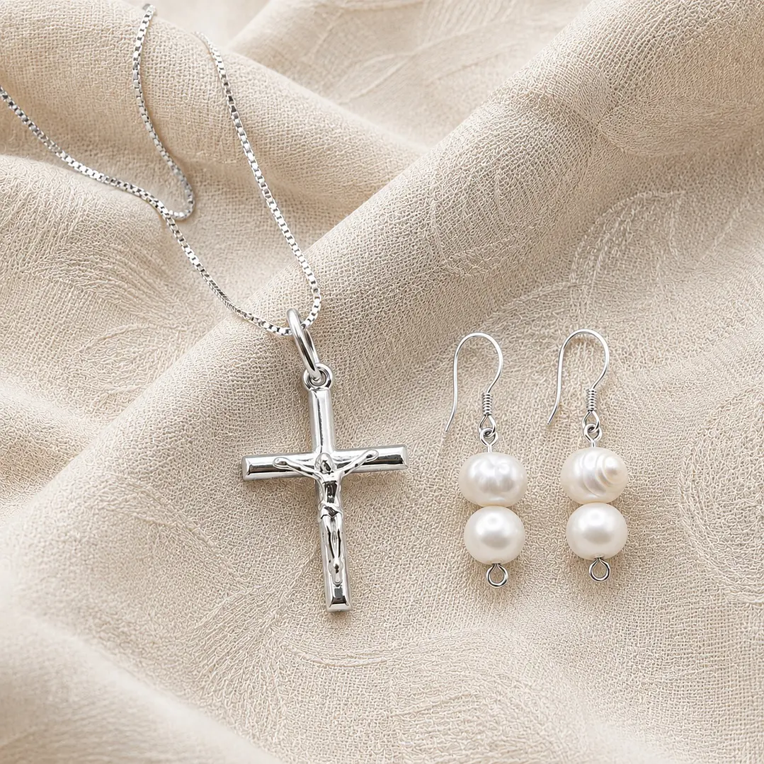 Conjunto Collar Crucifijo y Aros Perla de Rio Natural Plata 925 - EDICIÒN LIMITADA  3