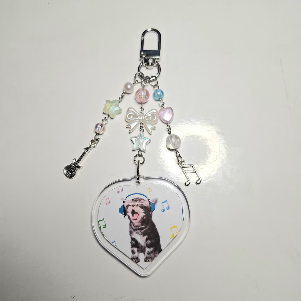 Llavero Gato con Audifonos