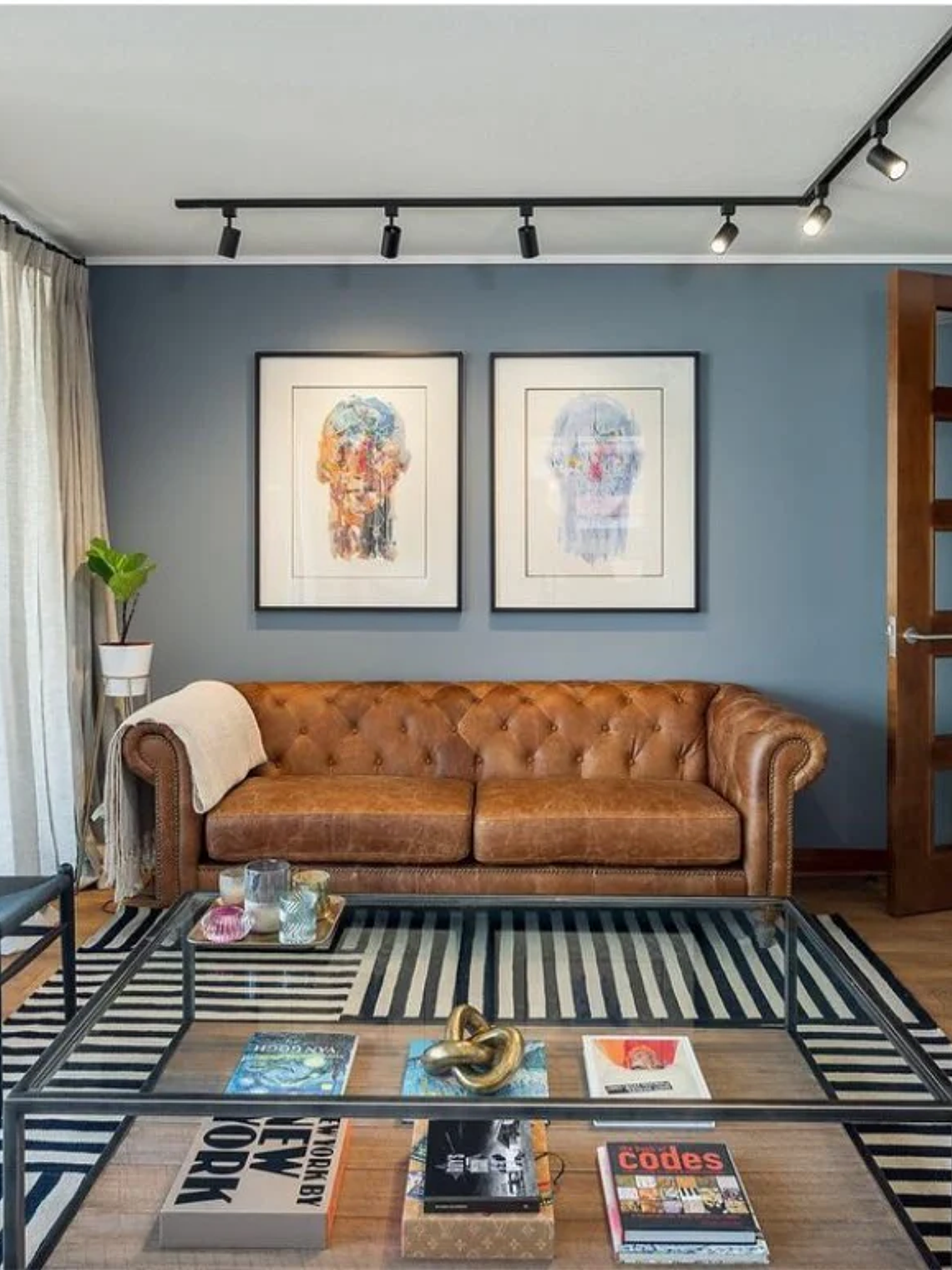 Riel Monofásico 1 metro 220V IP20 Negro 4