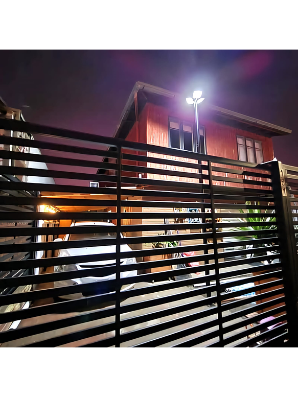 Alumbrado Publico Pagoda SOLAR 150W Luz Fria C/Remoto IP65 5