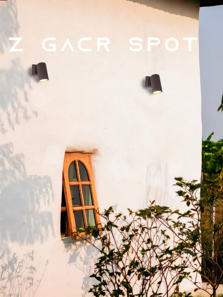 Aplique LED Exterior 13W 40° 3000K IP65 Gris Oscuro 2