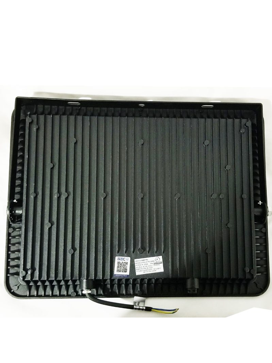 Proyector Polux 300W Luz Fría IP66 2