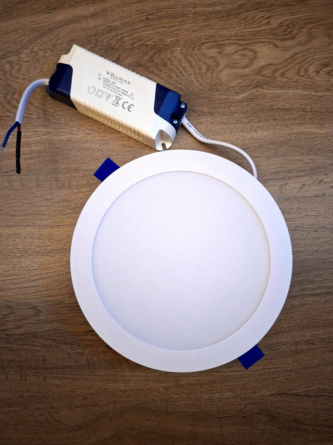 Embutido Cielo LED 18W c/Kit de Emergencia Luz Fría 2