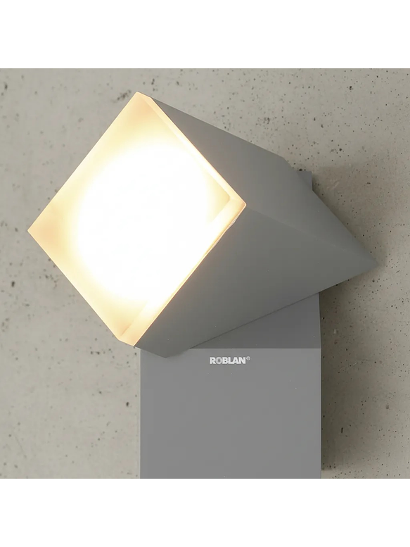 Aplique LED Exterior 1-Foco 8W Luz Cálida IP54 Plata 3