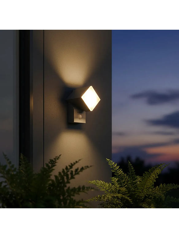 Aplique LED Exterior ZOA 8W Luz Cálida con Sensor IP54 Plata 3