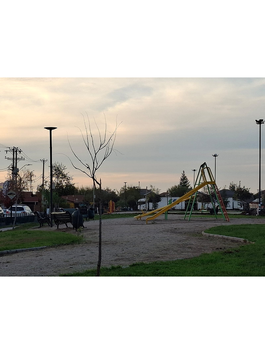 Kit Luminaria Pagoda Solar 150W Luz Fría + Poste Metálico 3 Metros 9