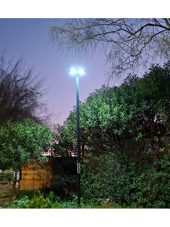 Kit Luminaria Pagoda Solar 150W Luz Fría + Poste Metálico 3 Metros 11