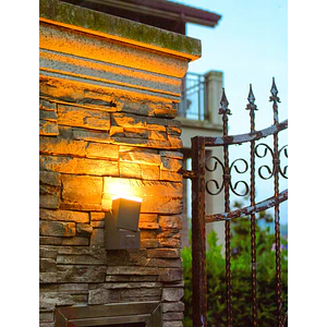 Aplique LED Exterior ROBLAN Z NU 1 Foco 8W Luz Cálida 3000K IP54 Gris