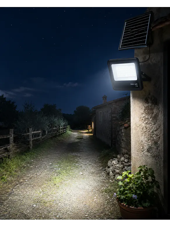 Proyector Solar LED 300W Luz Fría IP65 Control Remoto 2