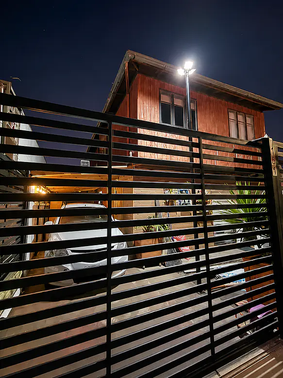 Kit Pagoda Solar S07 150W Luz Fría + Poste 3 Metros 3