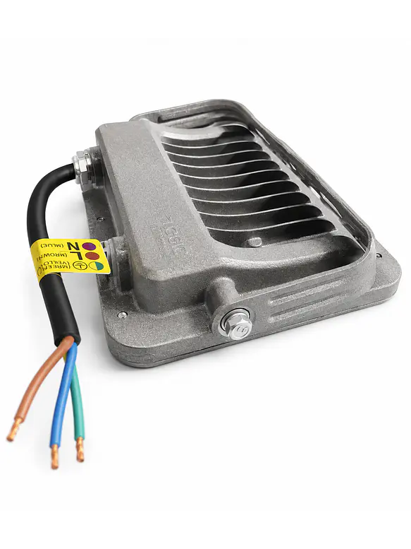 KIT 4 Proyectores LED Área 30W Luz Fría 6500K IP65 (LIQUIDACIÓN) 3
