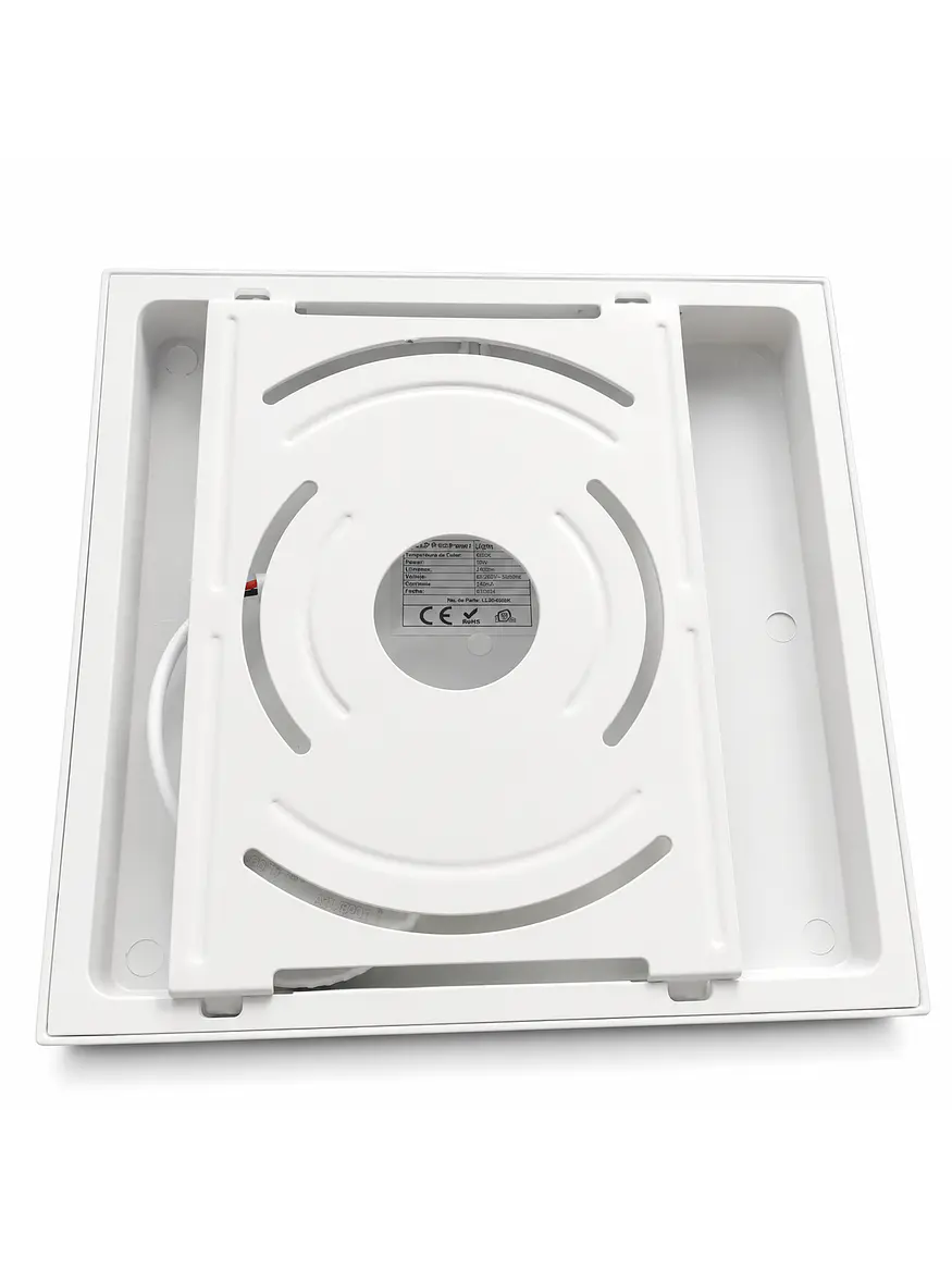 KIT 3 Plafones LED Cuadrados Sobrepuestos 18W Luz Neutra 4000K (LIQUIDACIÓN) 3