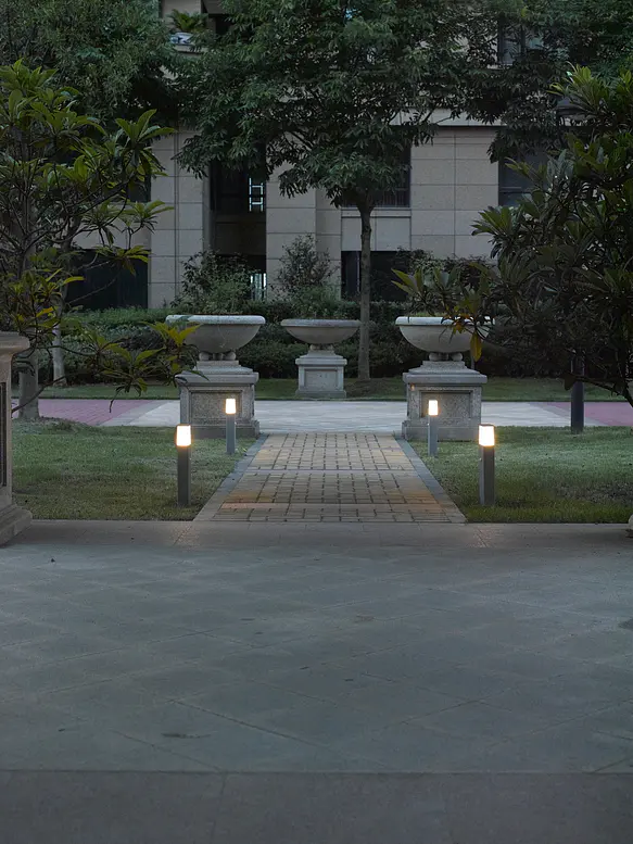 Bollard LED Exterior ROBLAN Z MINK 9W 657Lm Luz Cálida 3000K IP65 IK06 Gris Oscuro 90CM – LIQUIDACIÓN 3
