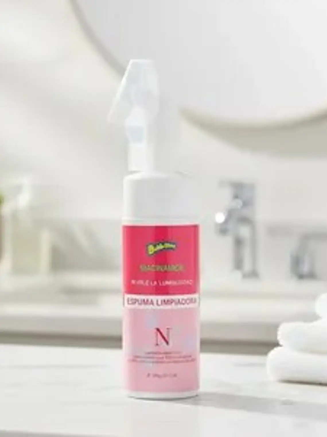 ESPUMA LIMPIADORA FACIAL NIACINAMIDE 150G BUBBALUU 3