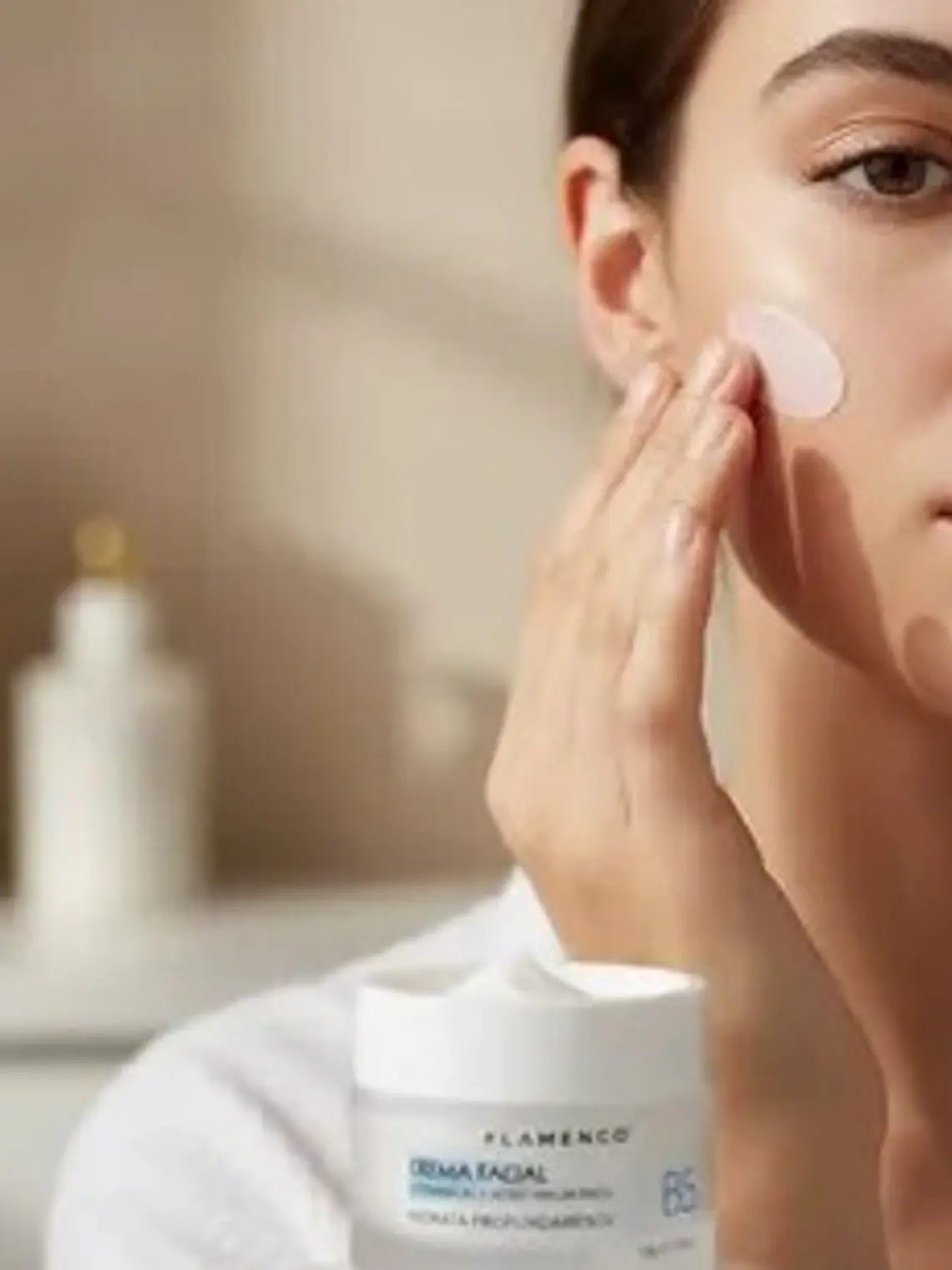 CREMA FACIAL CON VITAMINA B5+ÁCIDO HIALURÓNICO 50G FLAMENCO 6