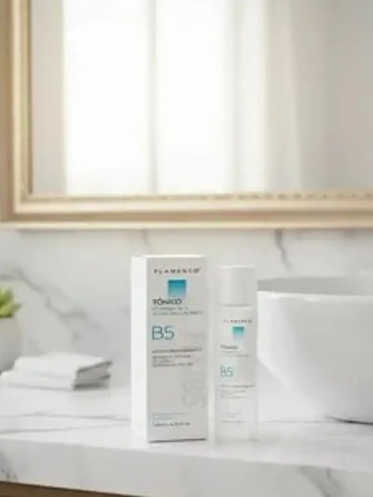 TONICO FACIAL CON VITAMINA B5+ÁCIDO HIALURÓNICO FLAMENCO 1