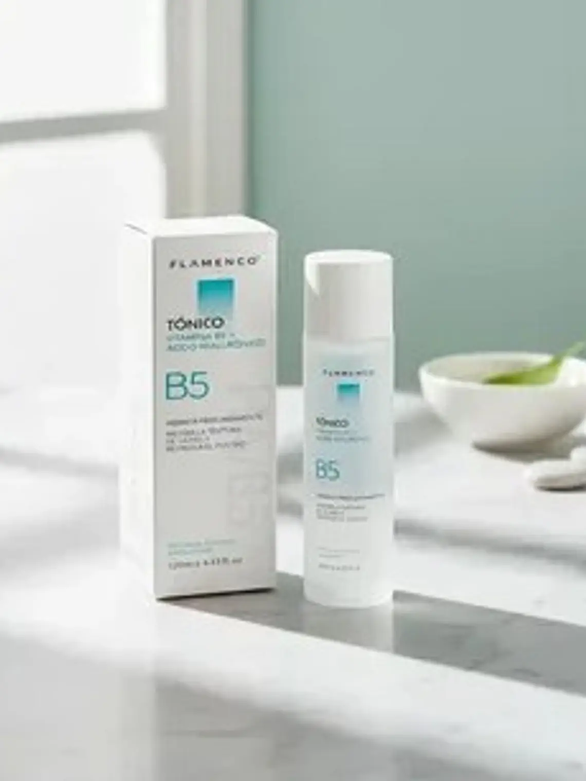 TONICO FACIAL CON VITAMINA B5+ÁCIDO HIALURÓNICO FLAMENCO 3