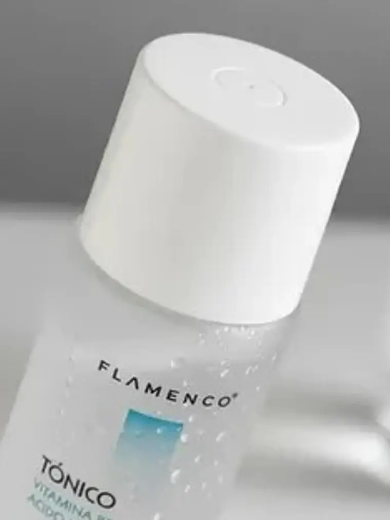 TONICO FACIAL CON VITAMINA B5+ÁCIDO HIALURÓNICO FLAMENCO 4