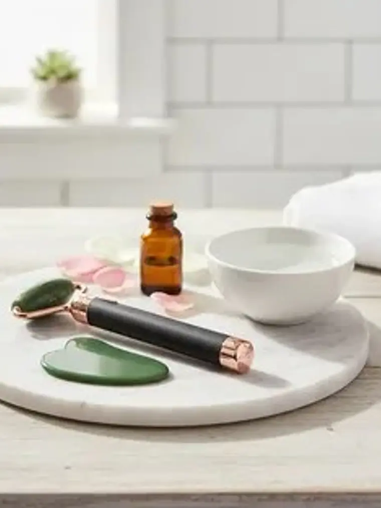 SET RODILLO MASAJEADOR FACIAL VIBRACION + GUA SHA  1