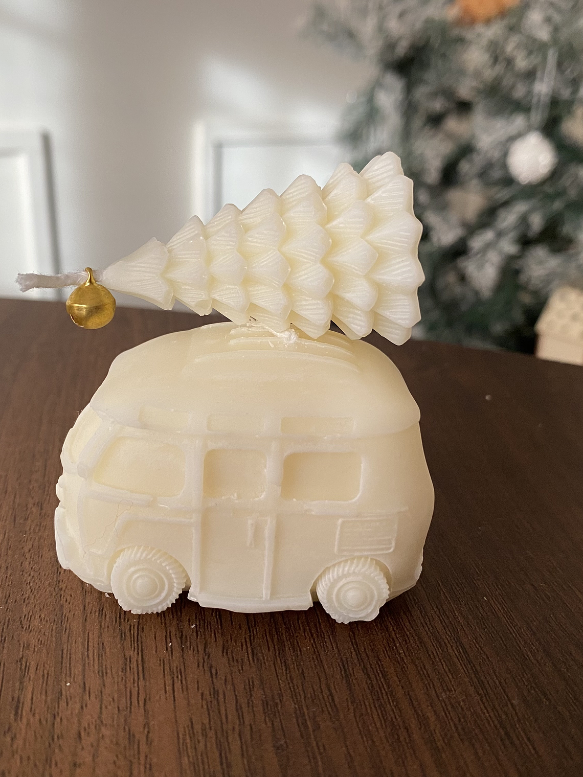 Autocarro com Pinheirinho  3