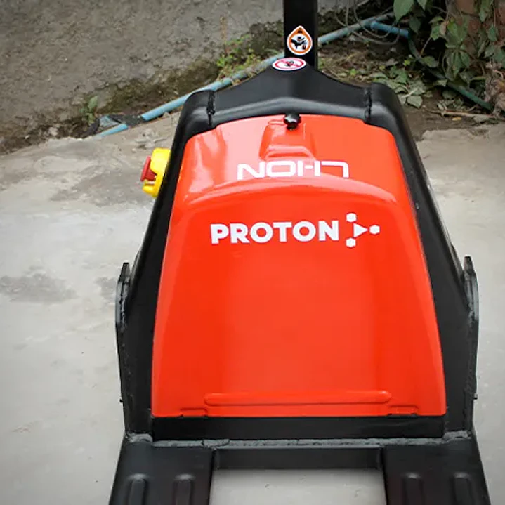 Transpaleta Eléctrica 2000 Kg 7