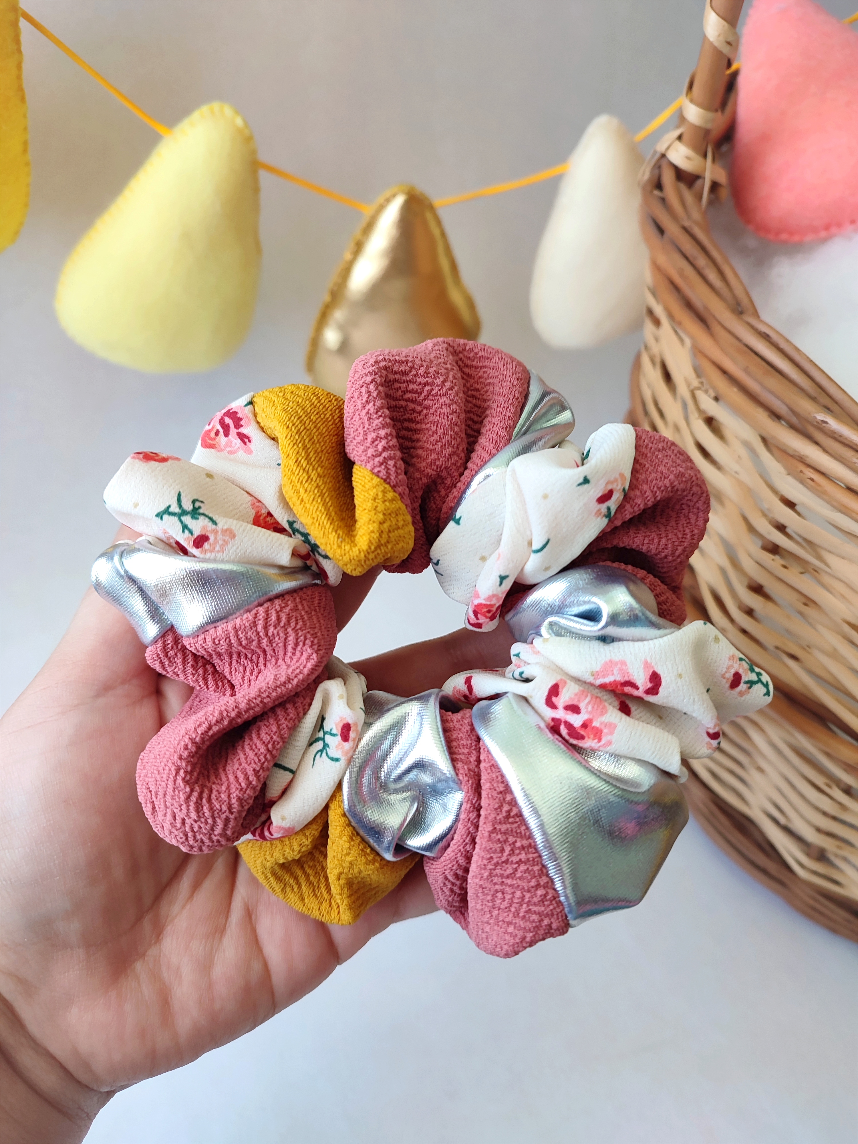 Tutti Scrunchie 
