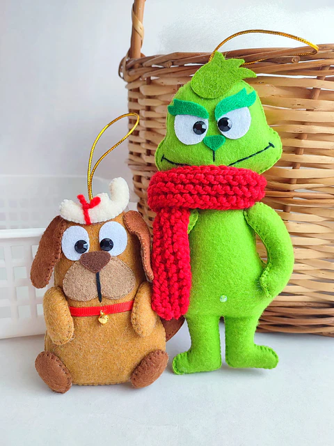 Set "Grinch y Max"