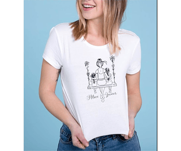 T-shirt Mãe Personalizada 2 meninas
