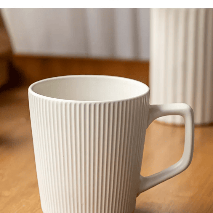 Caneca Nórdica de Cerâmica – Formato Listrado, Sólida e Elegante 10