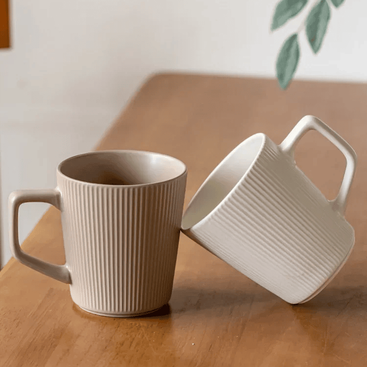Caneca Nórdica de Cerâmica – Formato Listrado, Sólida e Elegante 12