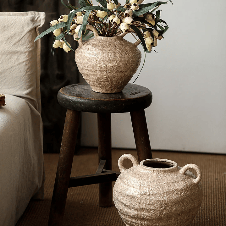 Conjunto de vasos de cerâmica Wabi Sabi, feitos à mão, estilo boho, com decoração vintage e acabamento envelhecido. 9