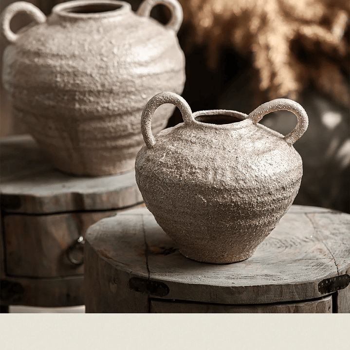 Conjunto de vasos de cerâmica Wabi Sabi, feitos à mão, estilo boho, com decoração vintage e acabamento envelhecido. 10