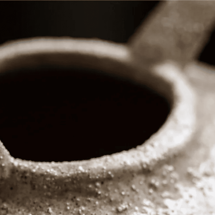 Conjunto de vasos de cerâmica Wabi Sabi, feitos à mão, estilo boho, com decoração vintage e acabamento envelhecido. 14