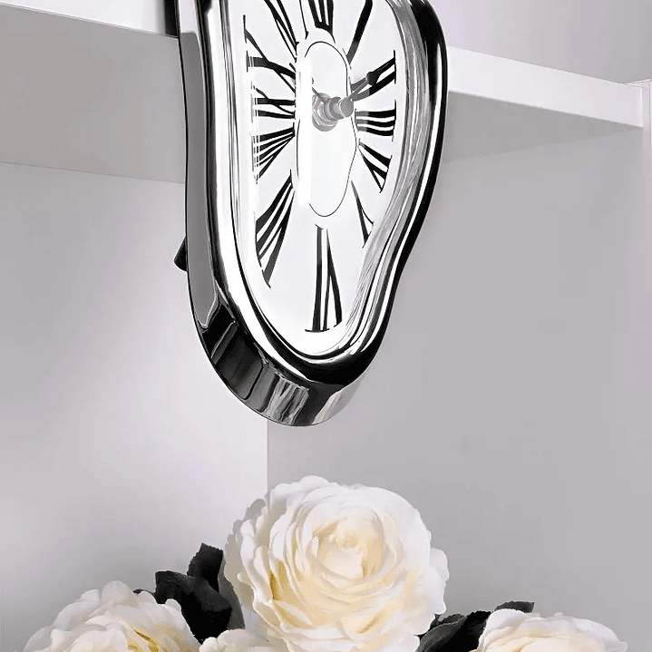 Relógio Derretido Vintage – Arte Surreal e Elegância Silenciosa para Casa ou Escritório 14