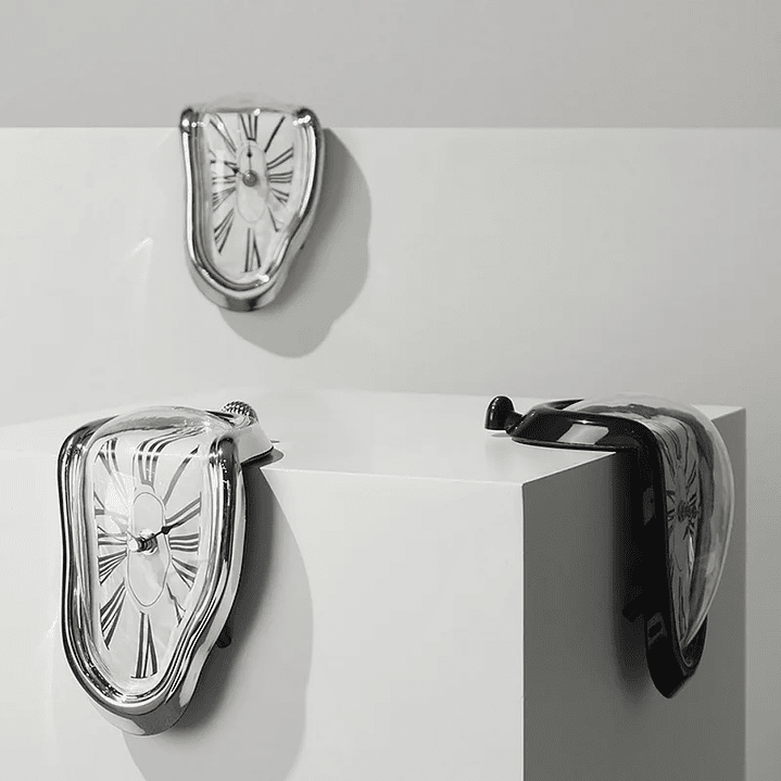 Relógio Derretido Vintage – Arte Surreal e Elegância Silenciosa para Casa ou Escritório 21