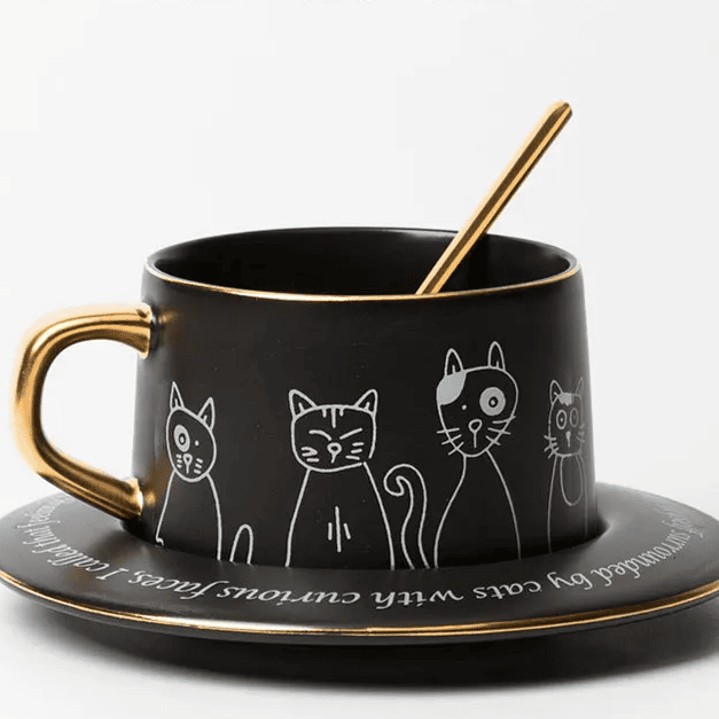 Conjunto de Chávena de Café em Cerâmica Bone*, com Pires e Colher.  4