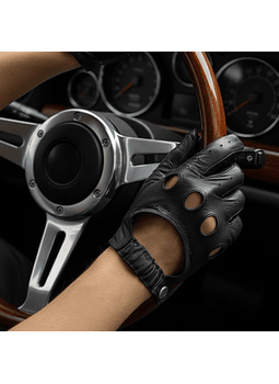 CHRISTIAN DIOR Talla M (8 1/2 ) Hombre