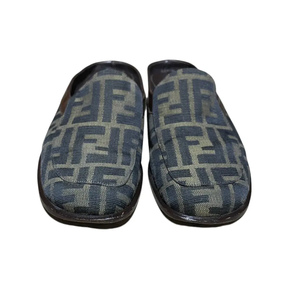 Zapatos Fendi  N°8 4
