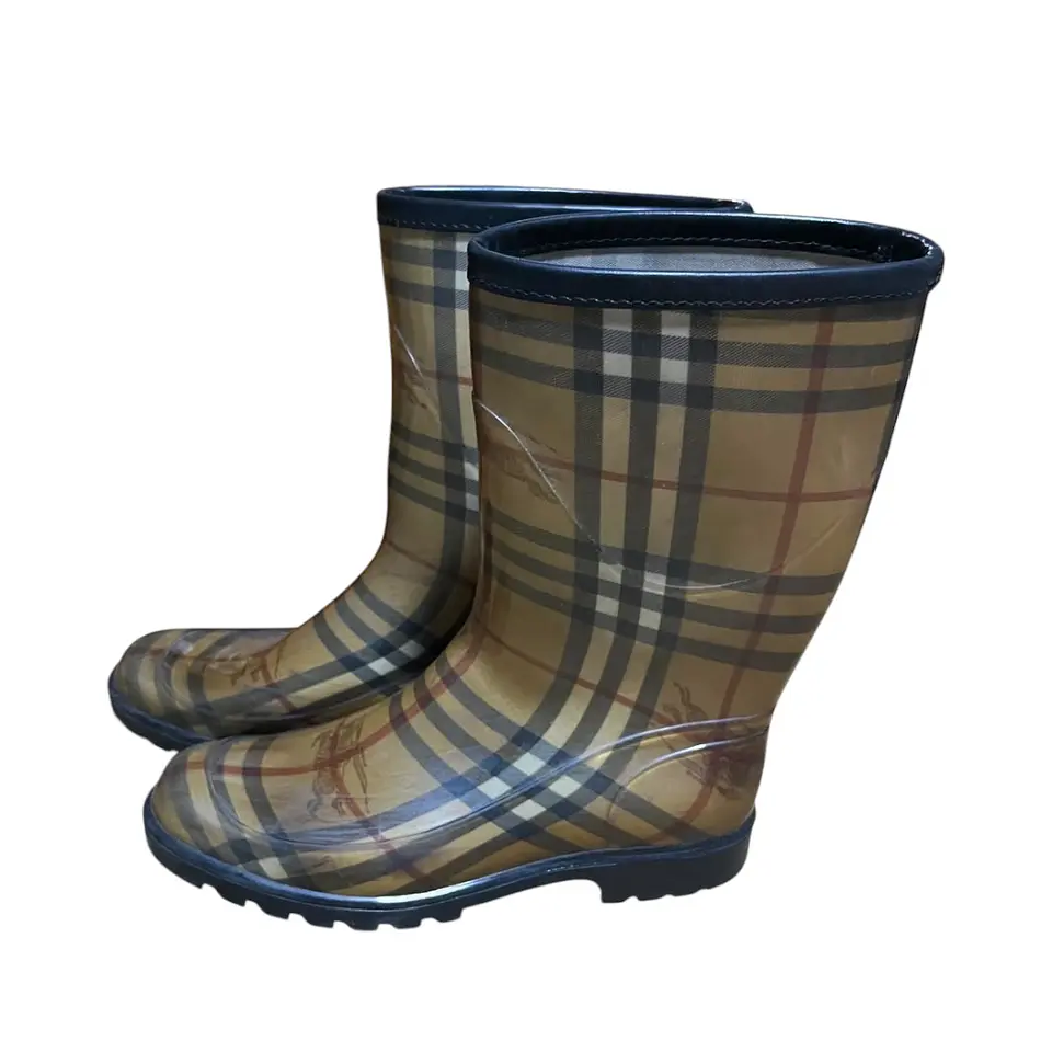Burberry (Revisar Medidas) 2